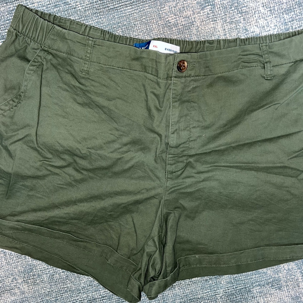 Old navy shorts, olive green XXL